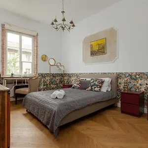 On The Square By Renters Warsaw